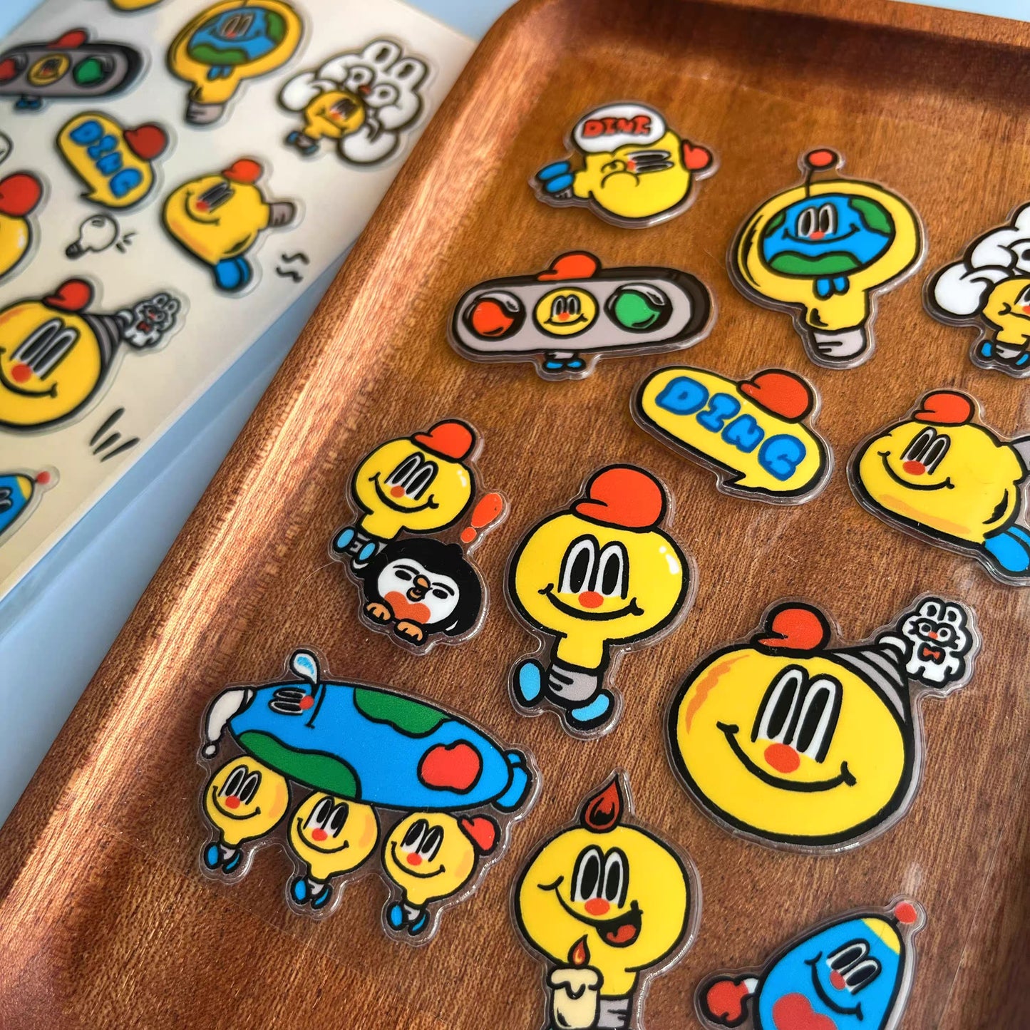 DUSTWO® LIGHT BULB BUBBLE STICKERS